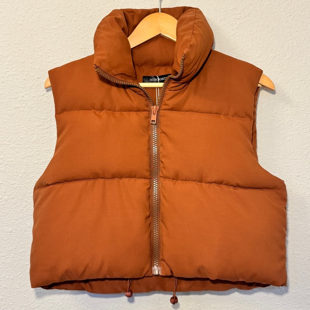NWT Merokeety Cropped Puffer Vest Size S